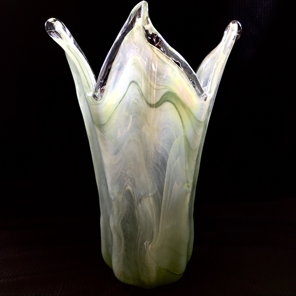 Hand Blown Light Green Clear White Lg Glass Vase